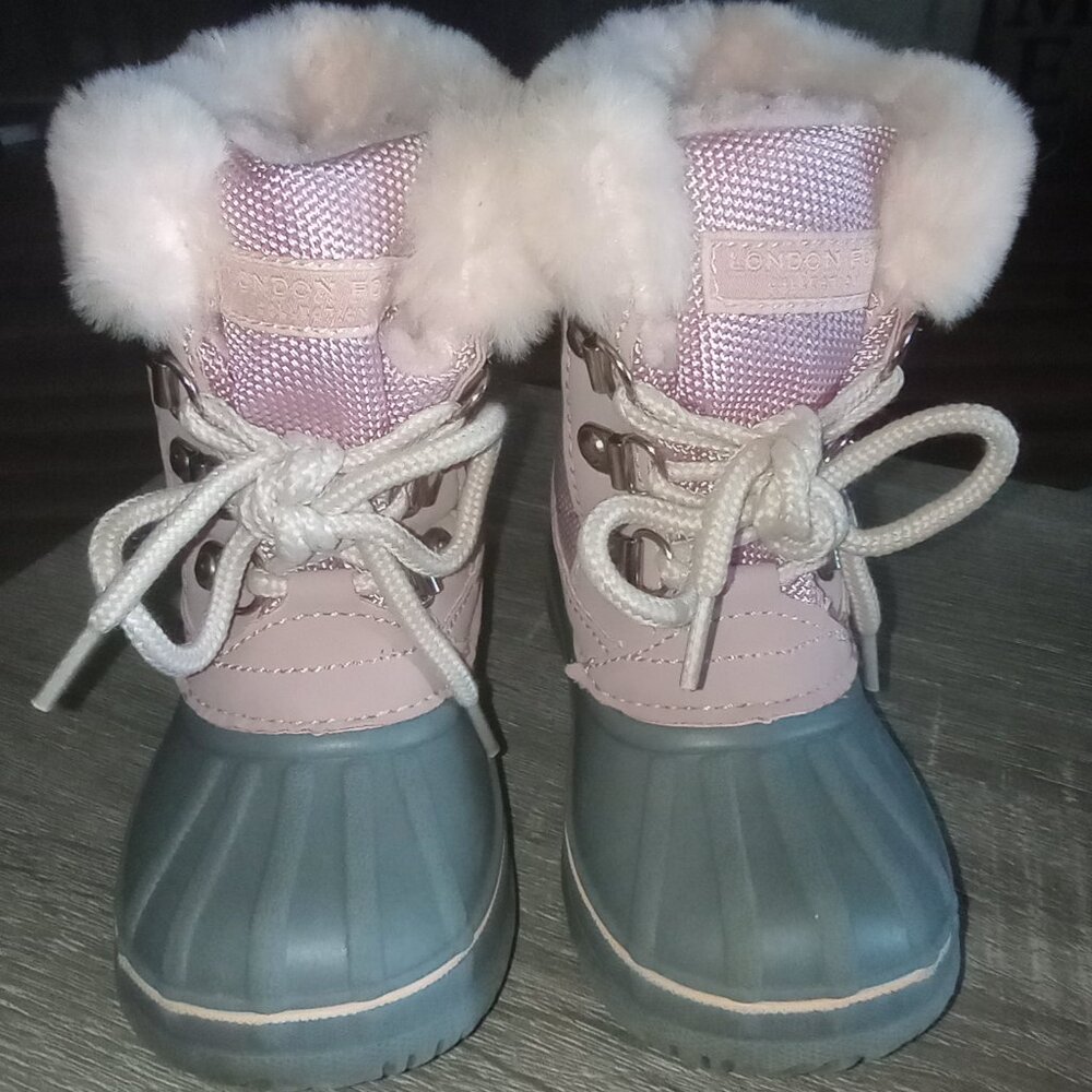 London Fog Little Girls Quilted Snow Boot Size 6